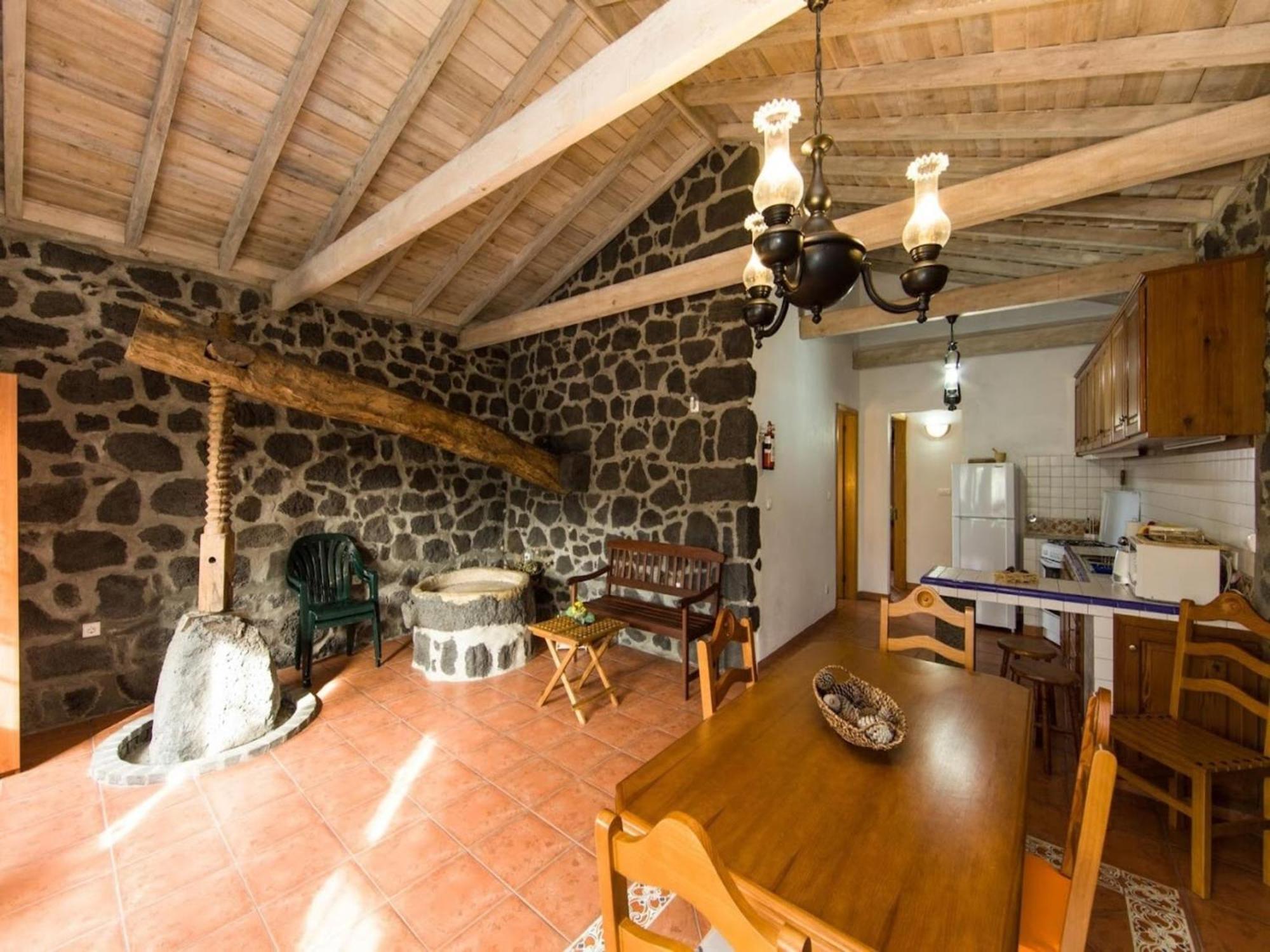 Вилла Holiday House, Santa Luzia, Pico, Azores Santa Luzia  Экстерьер фото